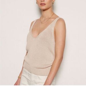 NWT Nellie Knitted V Neck Sleeveless Tank Top, Size S